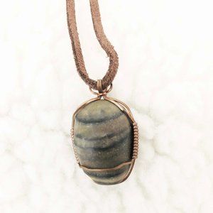 Handcrafted Corded Natural Striped Stone